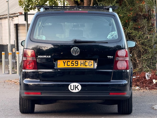 Used Volkswagen Touran 2009 for sale - 76012620: Photo 10