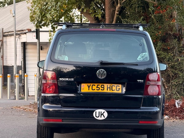 Used Volkswagen Touran 2009 for sale - 76012620: Photo 11