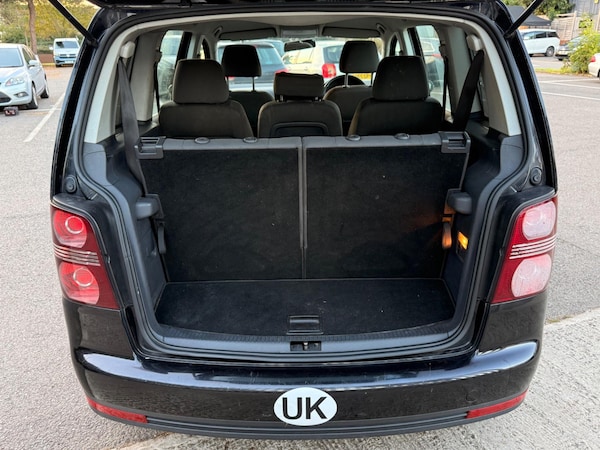 Used Volkswagen Touran 2009 for sale - 76012620: Photo 29