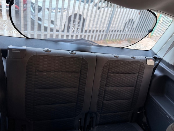 Used Volkswagen Touran 2009 for sale - 76012620: Photo 34