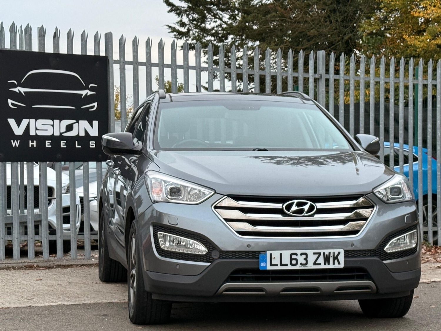 Used Hyundai Santa Fe 2014 for sale - 76398909: Photo 1
