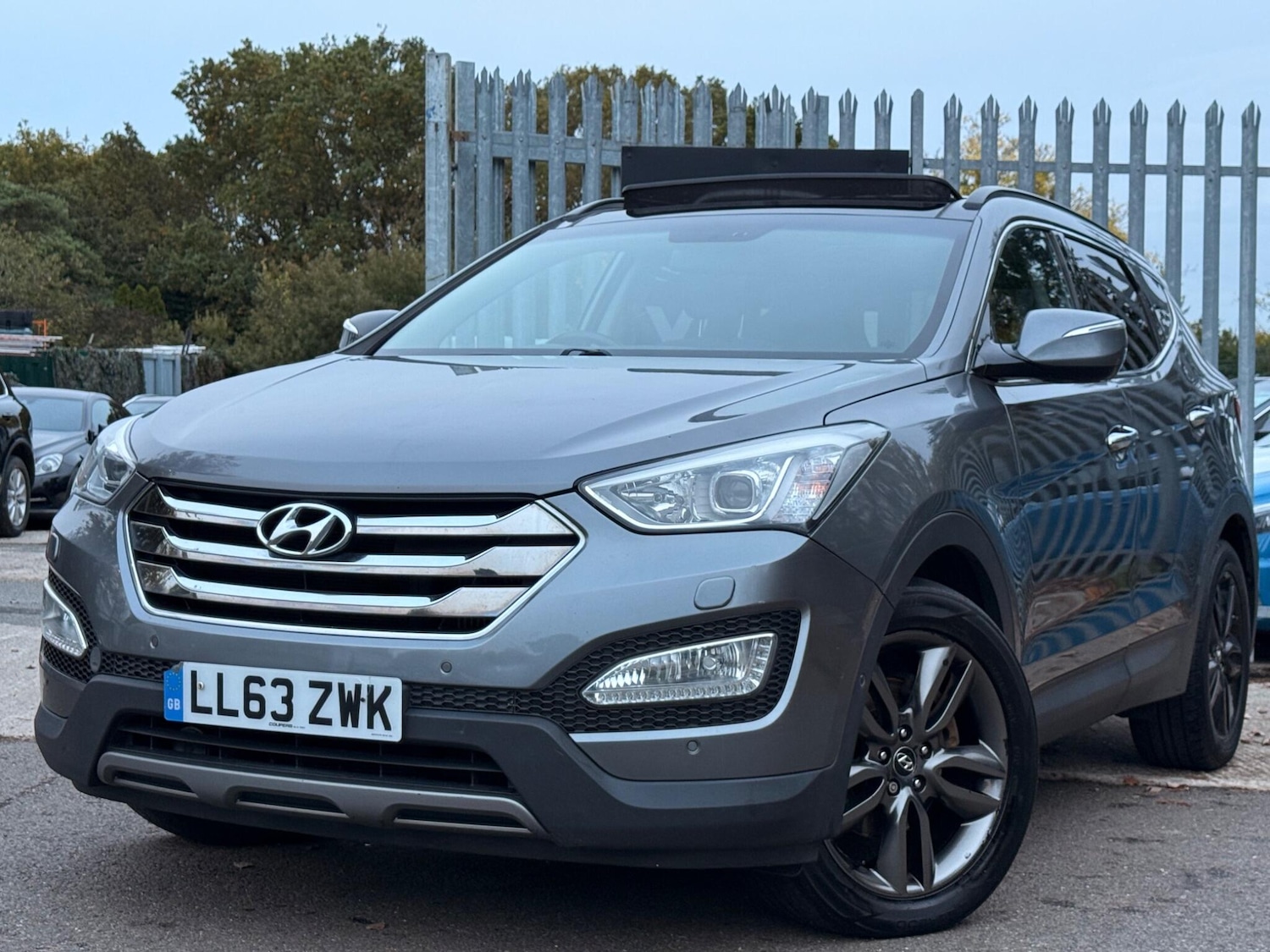 Used Hyundai Santa Fe 2014 for sale - 76398909: Photo 7