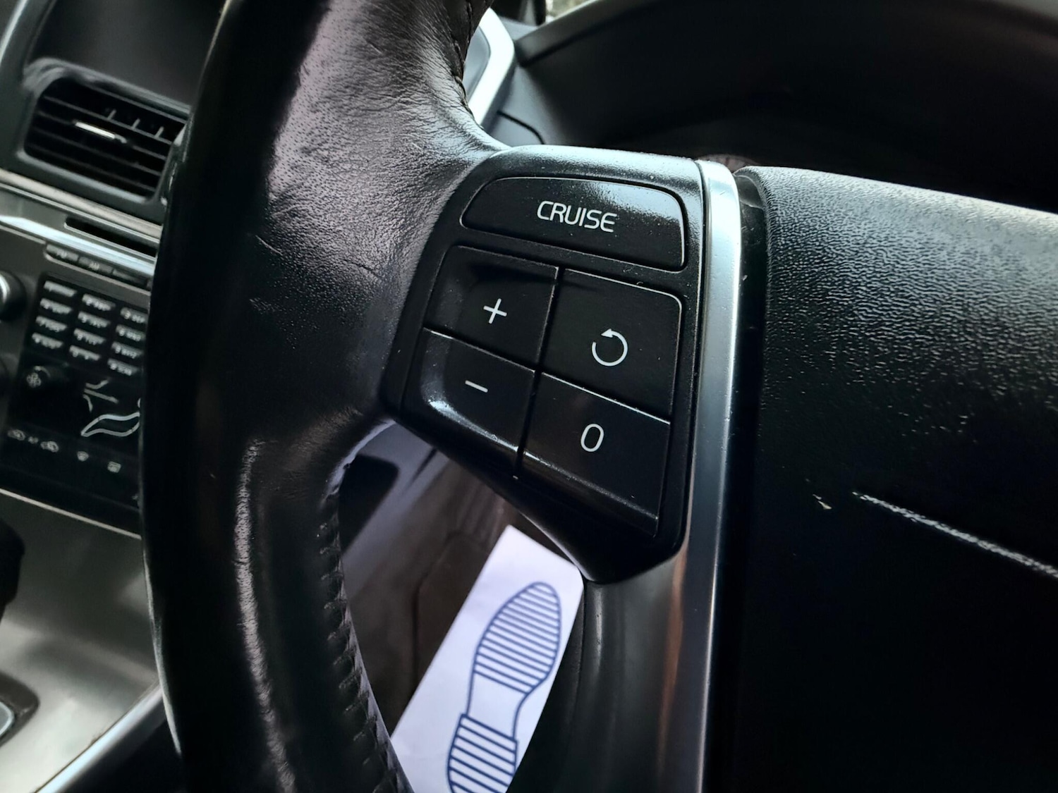 Used Volvo XC60 2010 for sale - 76657390: Photo 32