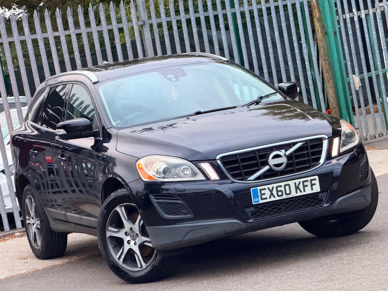 Used Volvo XC60 2010 for sale - 76657390: Photo 40