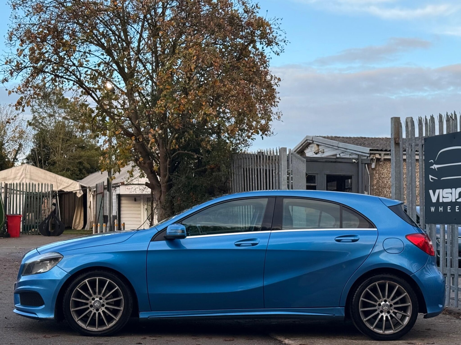 Used Mercedes-Benz A-Class 2015 for sale - 76399345: Photo 9
