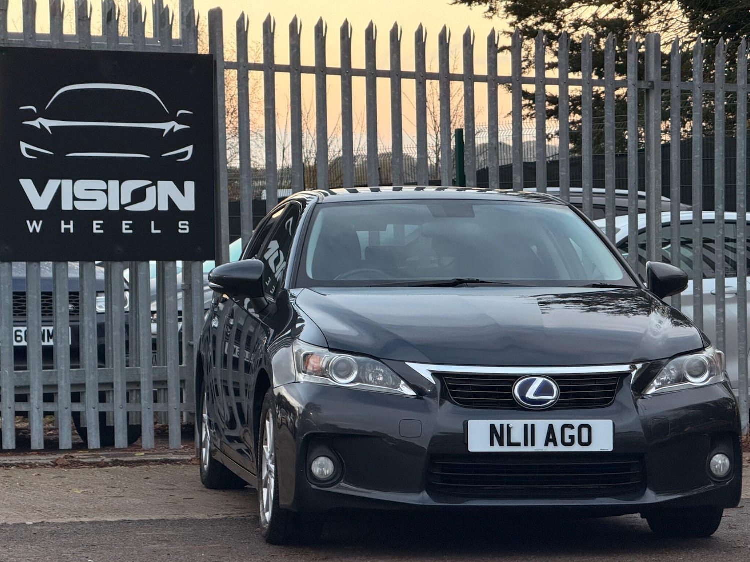 Used Lexus CT 2011 for sale - 76701179: Photo 1