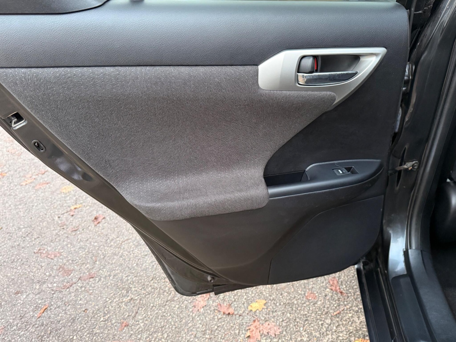 Used Lexus CT 2011 for sale - 76701179: Photo 23