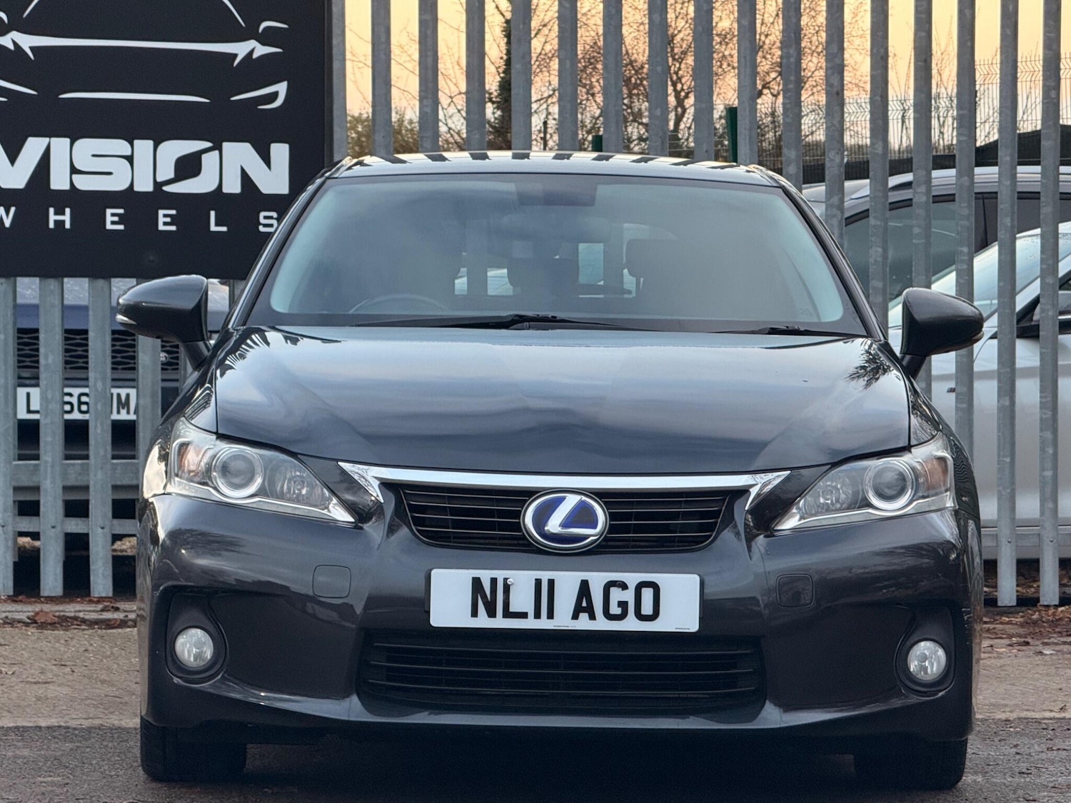 Used Lexus CT 2011 for sale - 76701179: Photo 3