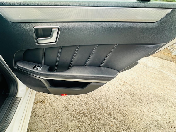 Used Mercedes-Benz E Class 2013 for sale - 75310747: Photo 31