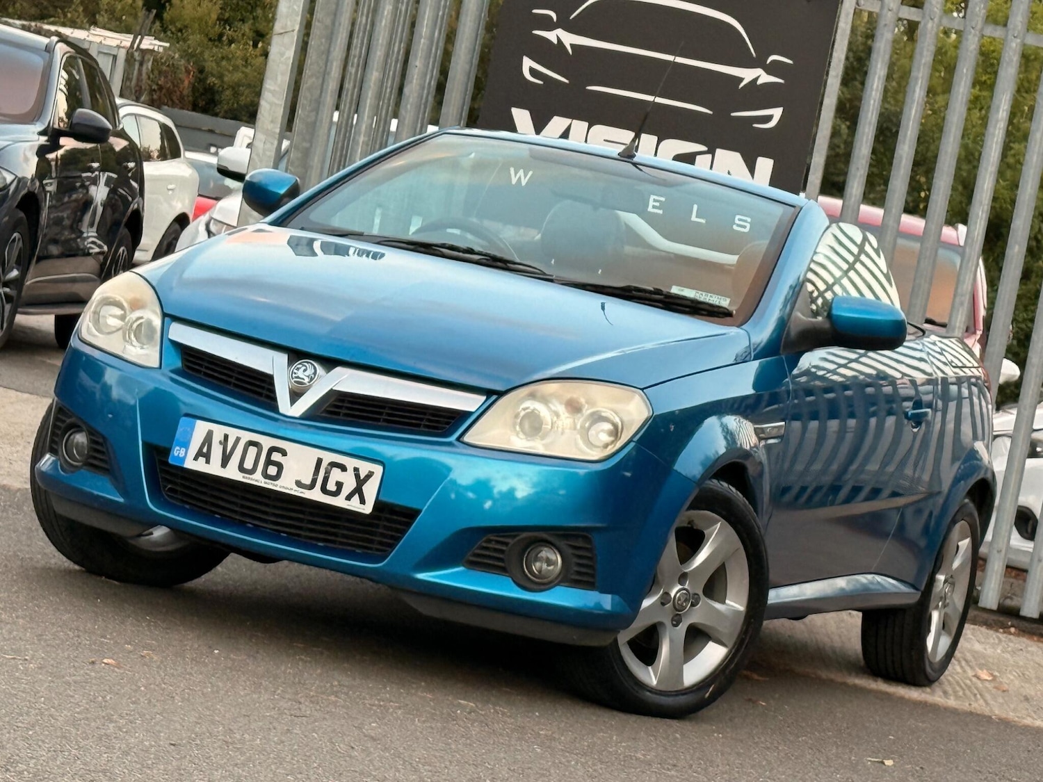 Used Vauxhall Tigra 2006 for sale - 76592668: Photo 10