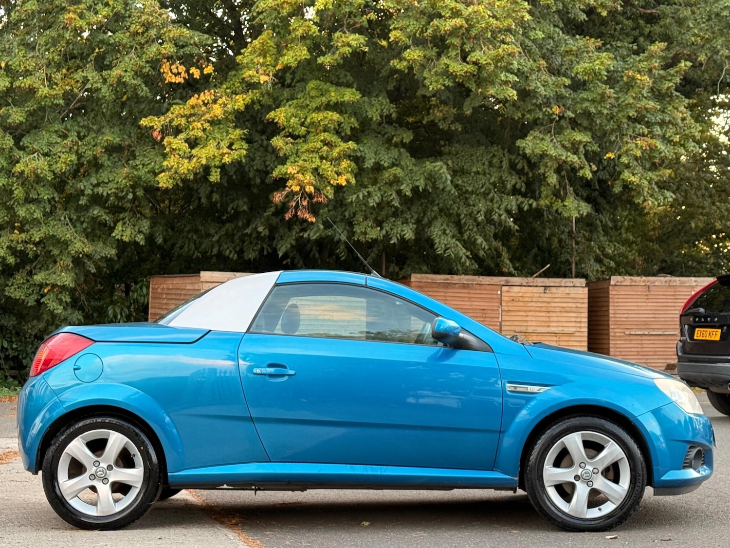 Used Vauxhall Tigra 2006 for sale - 76592668: Photo 14