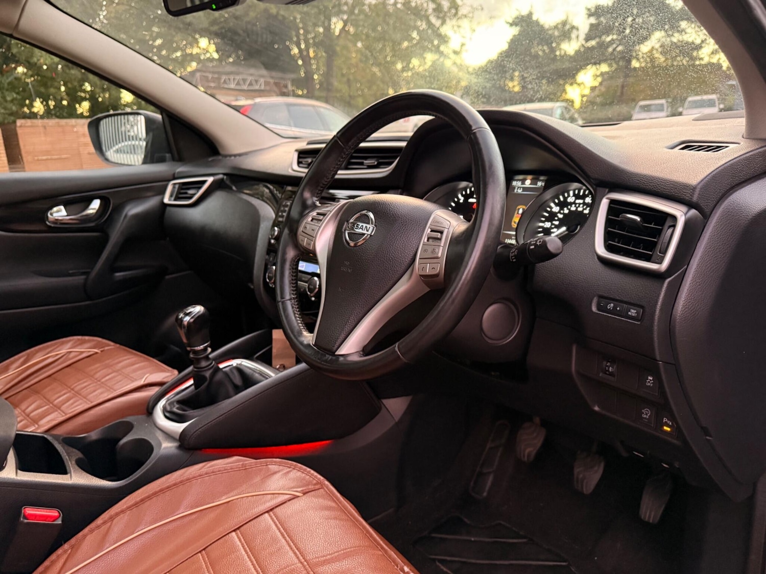 Used Nissan Qashqai 2014 for sale - 76083795: Photo 11