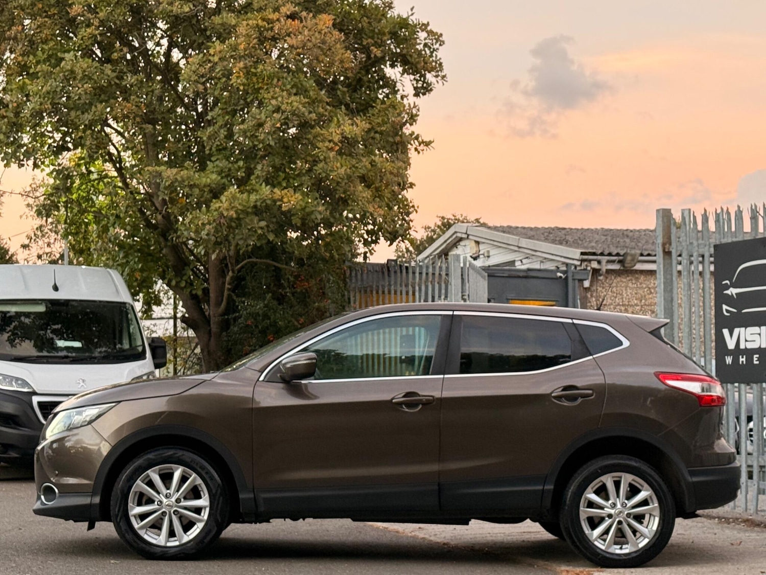 Used Nissan Qashqai 2014 for sale - 76083795: Photo 7