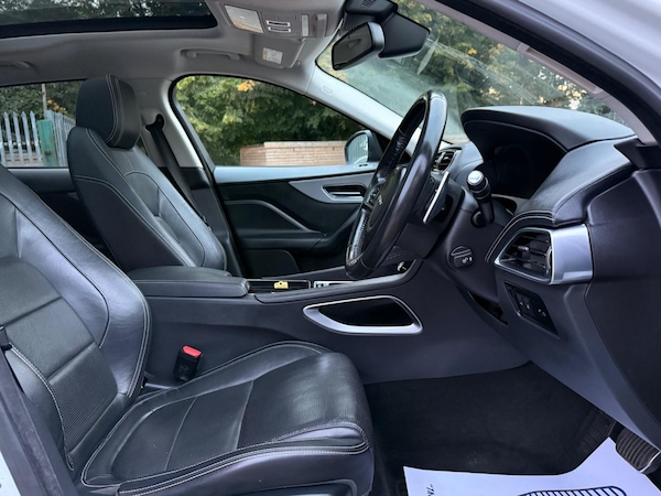 Used Jaguar F-Pace 2017 for sale - 76228025: Photo 24