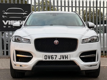 Used Jaguar F-Pace 2017 for sale - 76228025: Photo 2