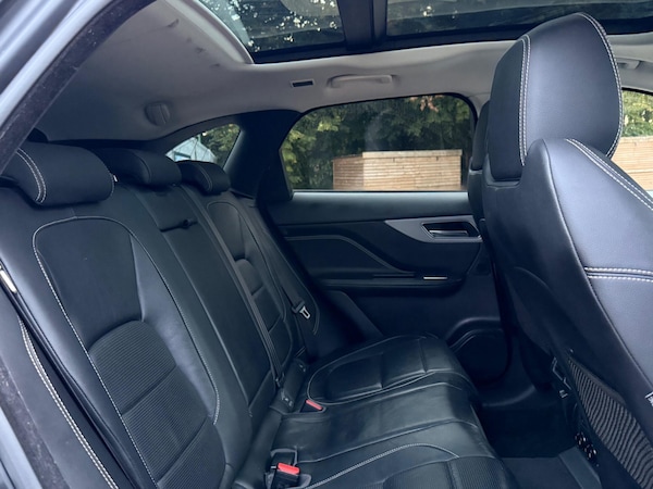 Used Jaguar F-Pace 2017 for sale - 76228025: Photo 30
