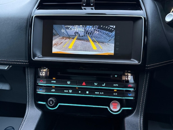 Used Jaguar F-Pace 2017 for sale - 76228025: Photo 38