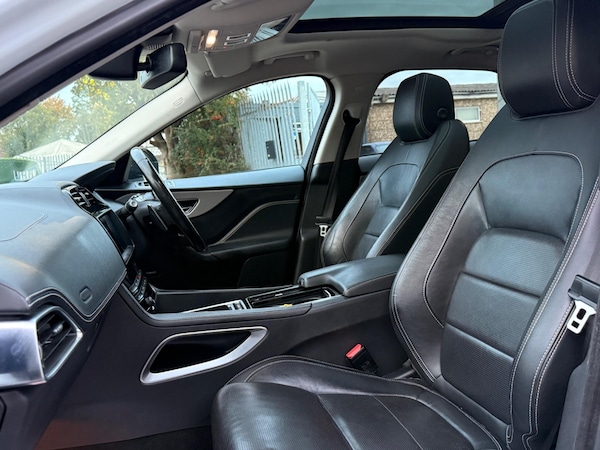 Used Jaguar F-Pace 2017 for sale - 76228025: Photo 42