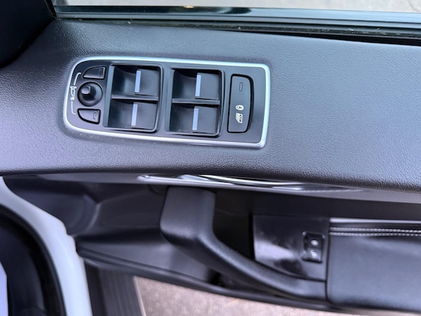 Used Jaguar F-Pace 2017 for sale - 76228025: Photo 44