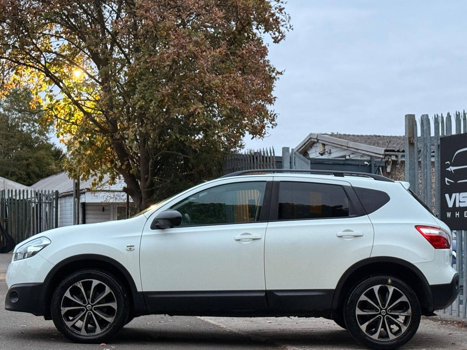 Used Nissan Qashqai 2013 for sale - 76318015: Photo 9