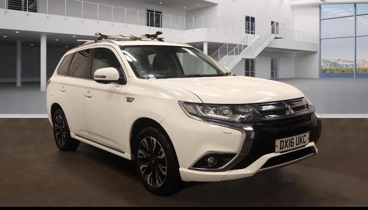 Used Mitsubishi Outlander 2016 for sale - 76752804: Photo 1