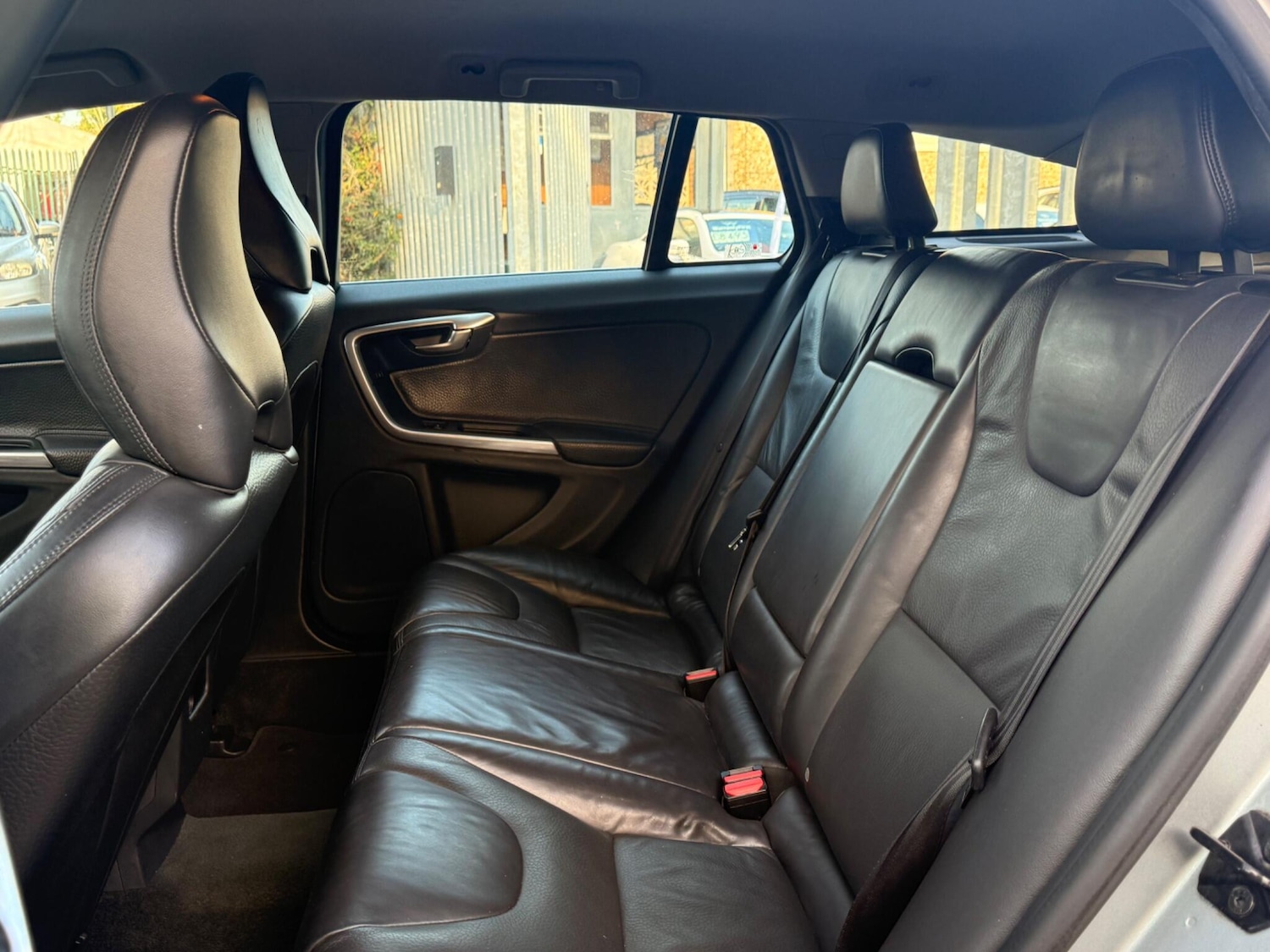 Used Volvo V60 2013 for sale - 76572950: Photo 18