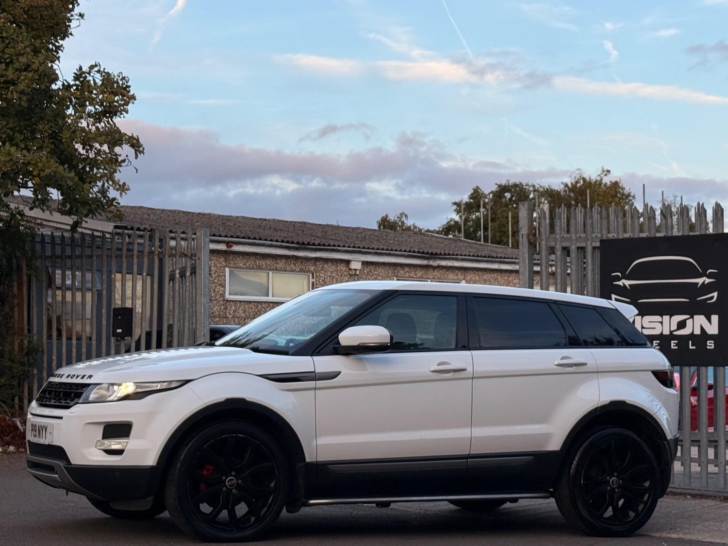 Used Land Rover Range Rover Evoque 2012 for sale - 76013553: Photo 3