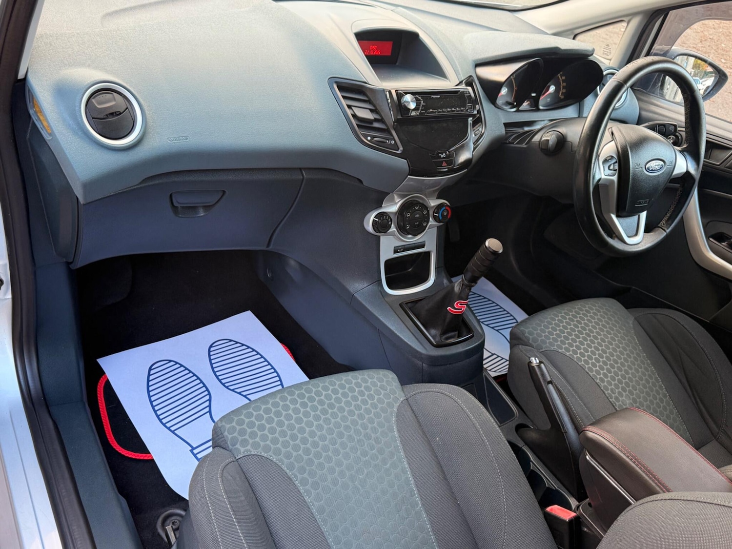 Used Ford Fiesta 2010 for sale - 76326805: Photo 13