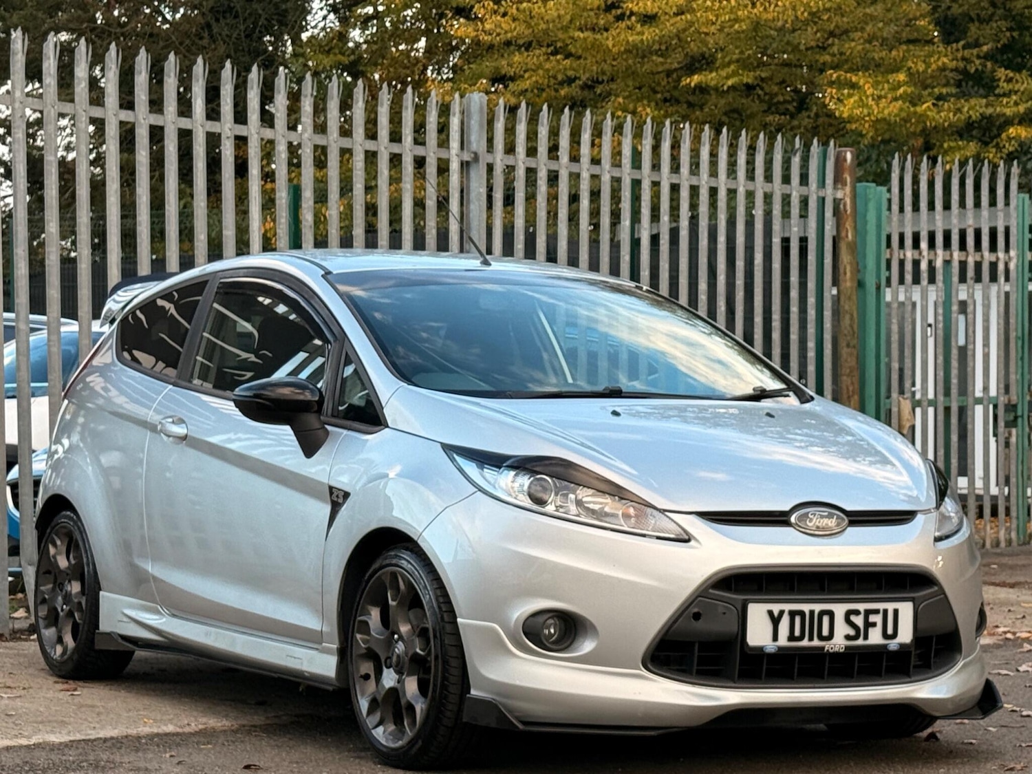 Used Ford Fiesta 2010 for sale - 76326805: Photo 2