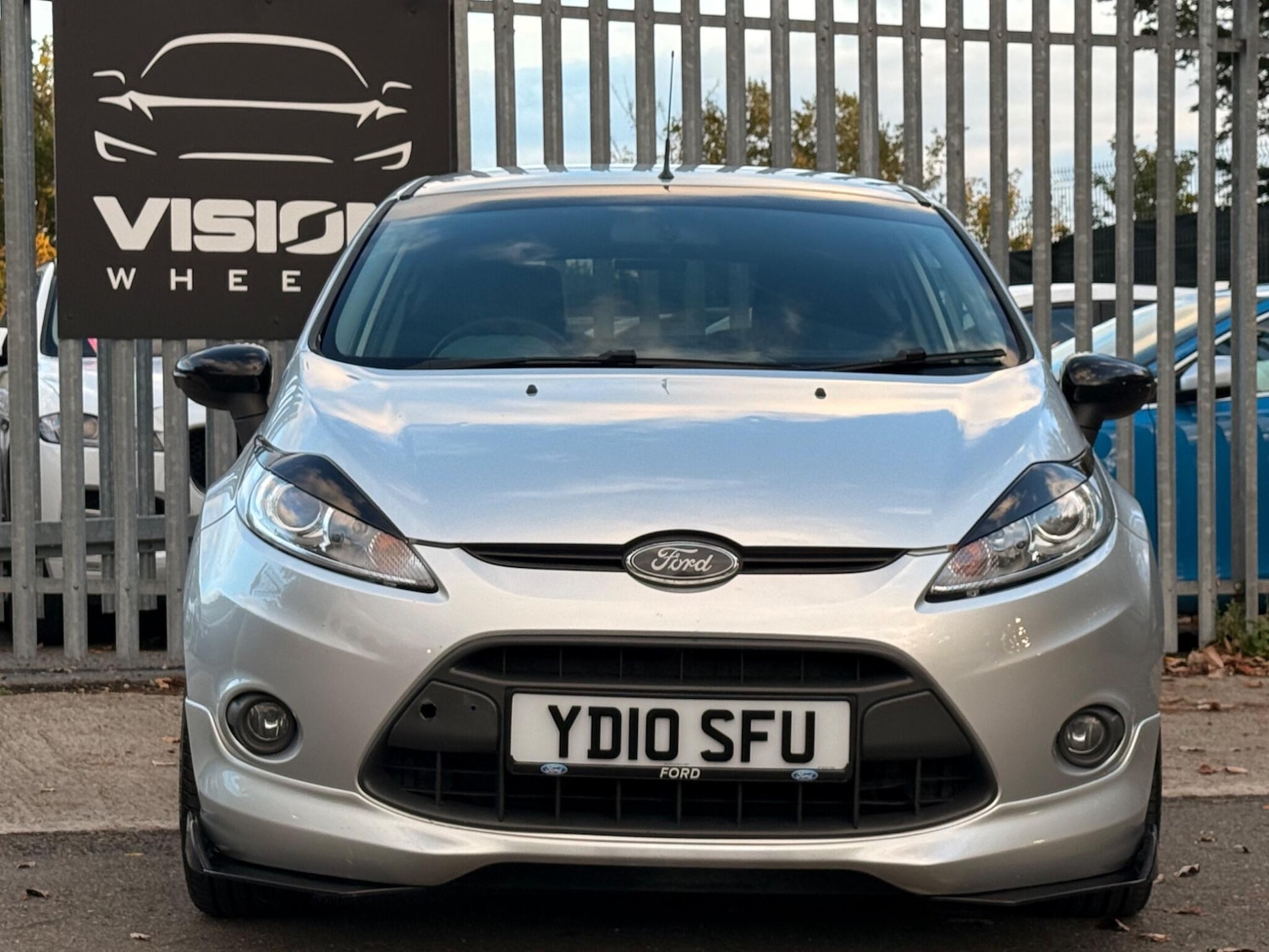 Used Ford Fiesta 2010 for sale - 76326805: Photo 3