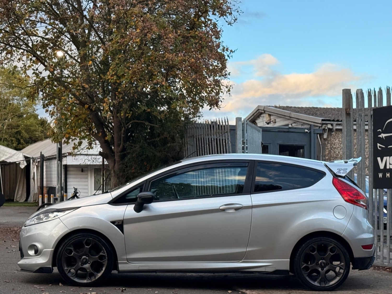 Used Ford Fiesta 2010 for sale - 76326805: Photo 6