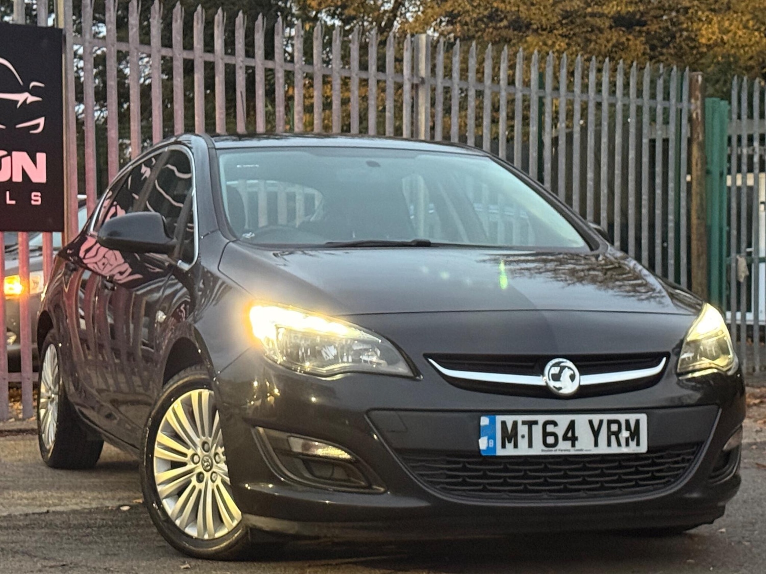 Used Vauxhall Astra for sale - 76485826: Photo 6