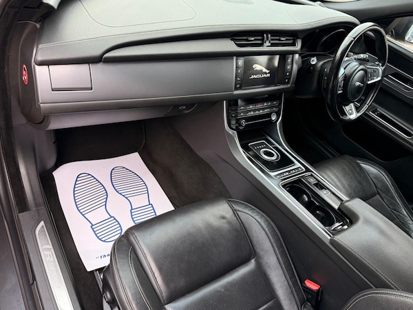 Used Jaguar XF 2016 for sale - 76295588: Photo 18