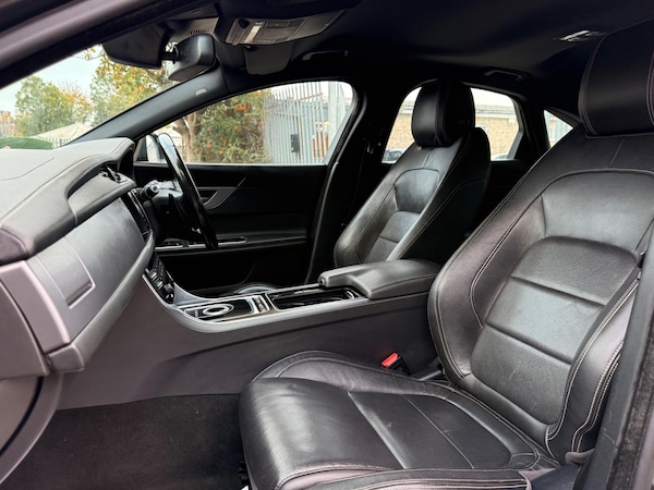 Used Jaguar XF 2016 for sale - 76295588: Photo 36