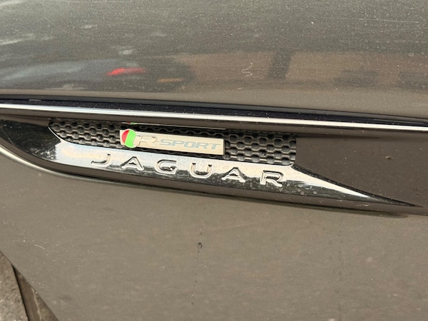Used Jaguar XF 2016 for sale - 76295588: Photo 38