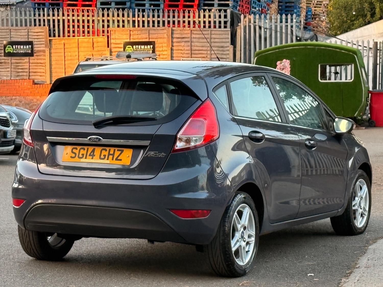 Used Ford Fiesta 2014 for sale - 76042297: Photo 13
