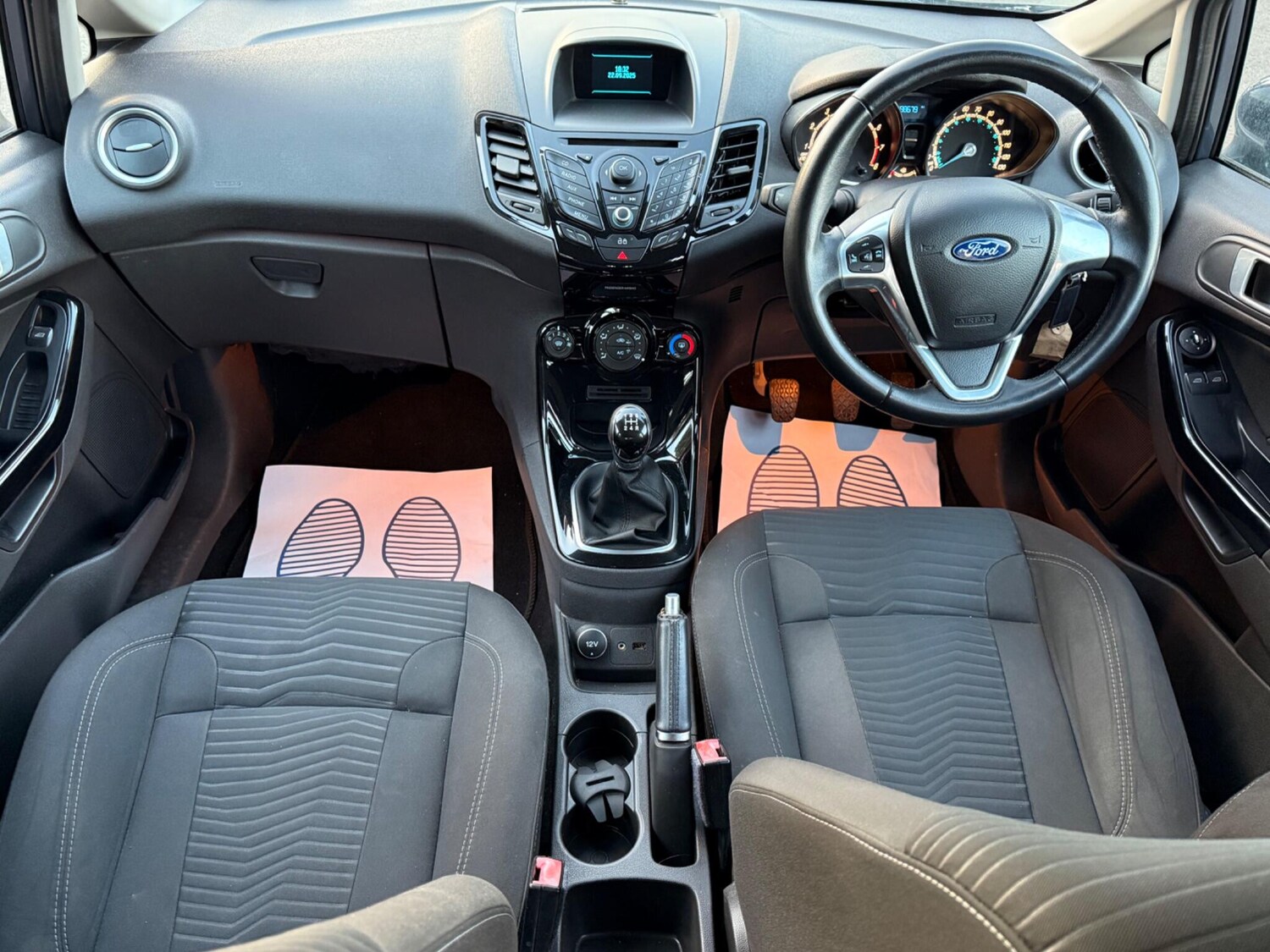 Used Ford Fiesta 2014 for sale - 76042297: Photo 16