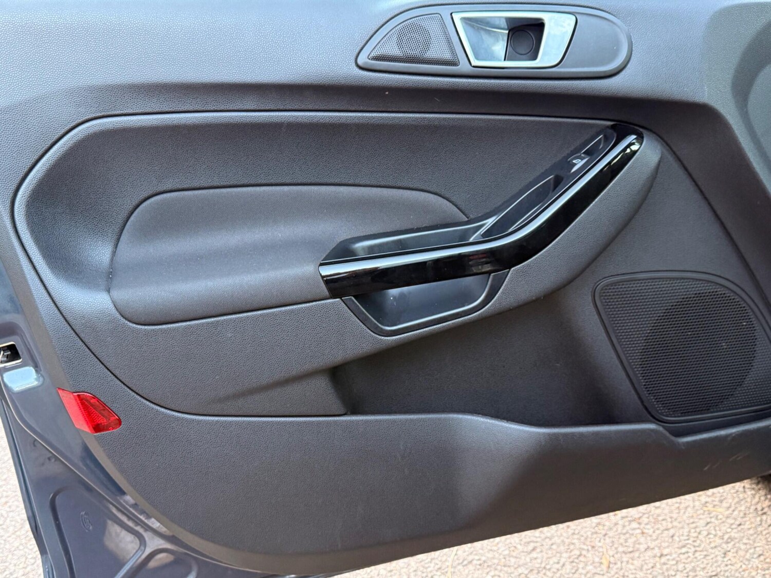 Used Ford Fiesta 2014 for sale - 76042297: Photo 24