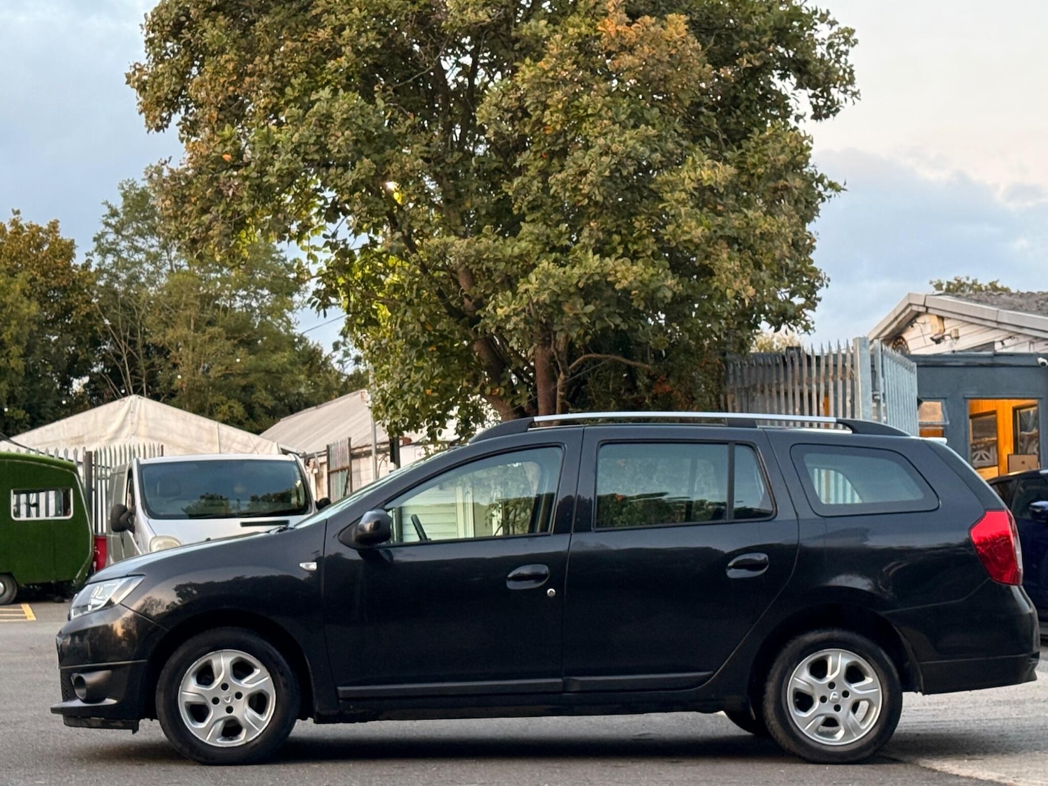 Used Dacia Logan MCV 2015 for sale - 76012313: Photo 10