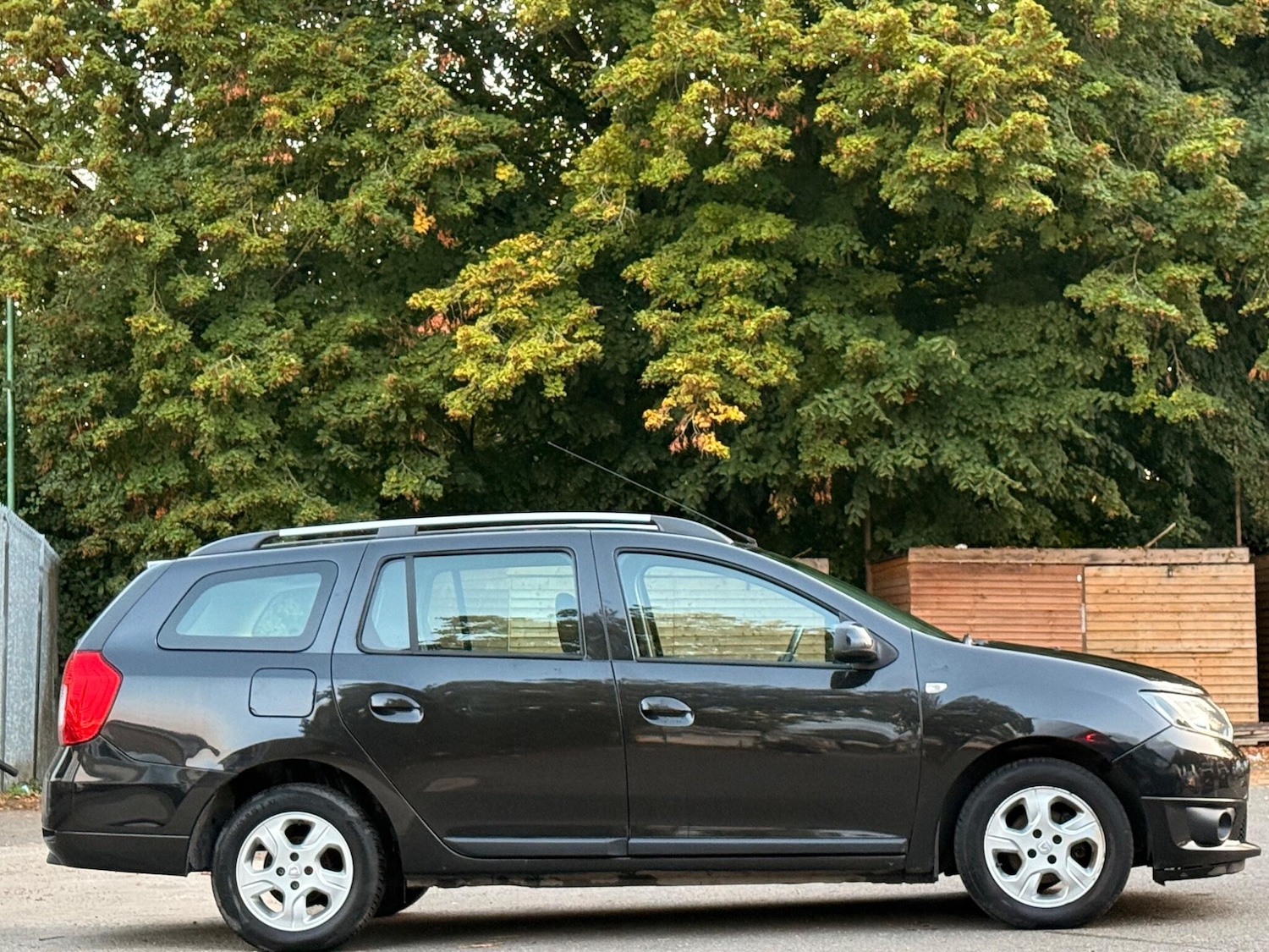 Used Dacia Logan MCV 2015 for sale - 76012313: Photo 12