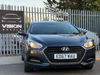 2017 (67) - 1.7 CRDi Blue Drive SE Nav Tourer Euro 6 (s/s) 5dr