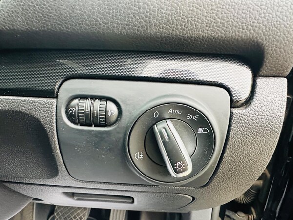 Used Volkswagen Golf 2011 for sale - 76238935: Photo 26