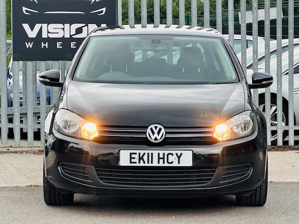 Used Volkswagen Golf 2011 for sale - 76238935: Photo 2