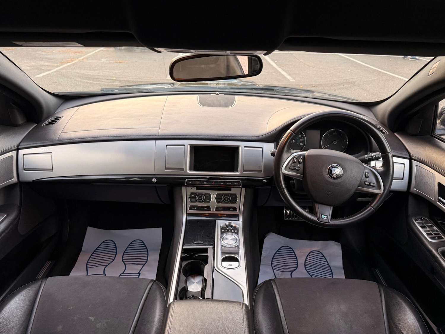 Used Jaguar XF 2013 for sale - 76042316: Photo 17