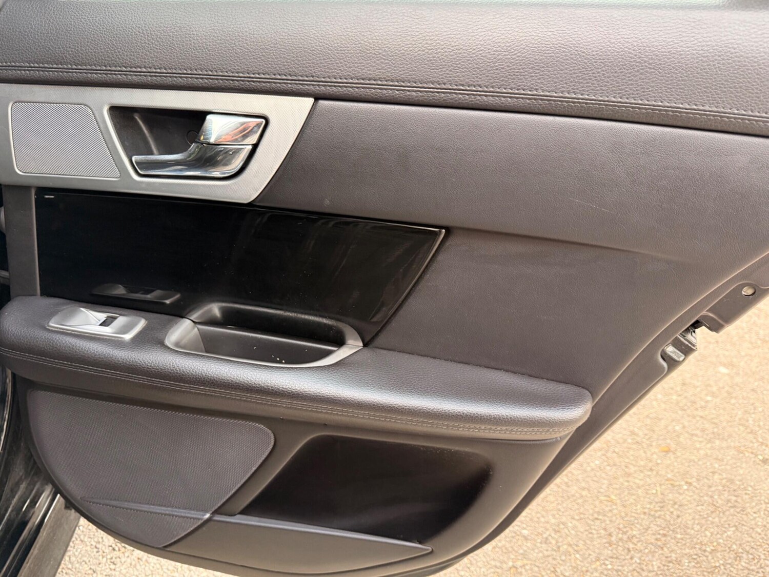 Used Jaguar XF 2013 for sale - 76042316: Photo 29