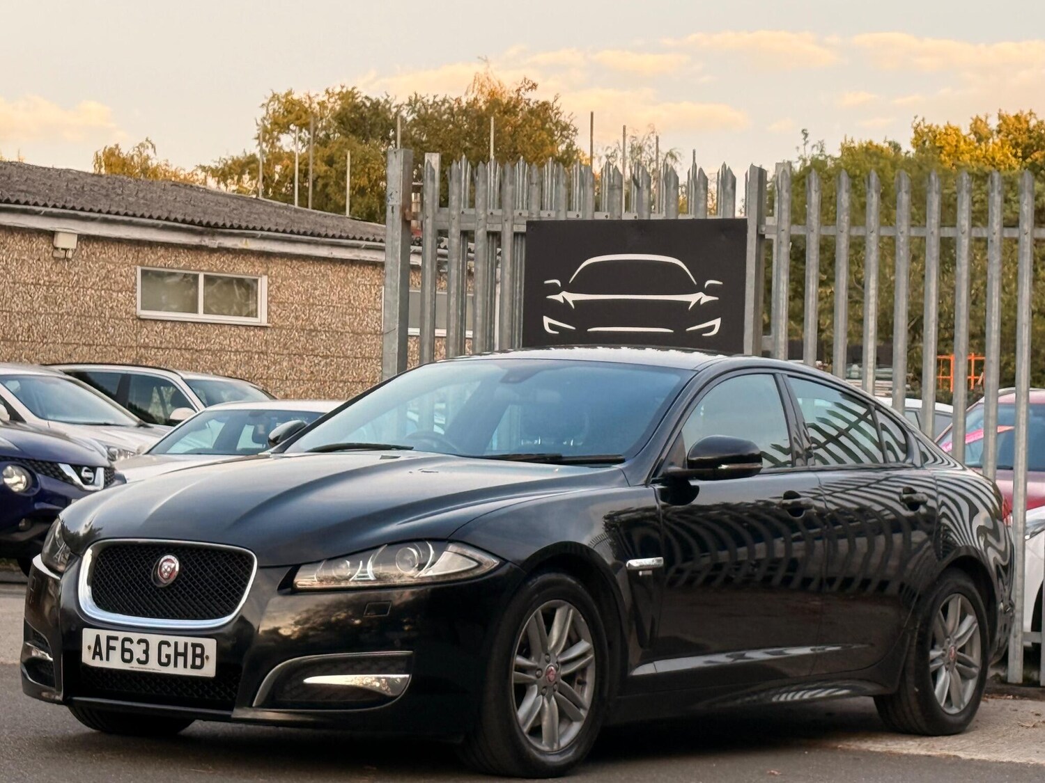 Used Jaguar XF 2013 for sale - 76042316: Photo 6