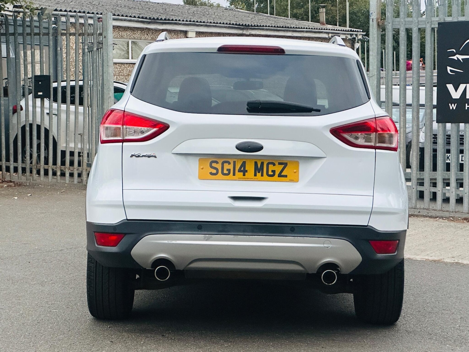 Vehicle 33