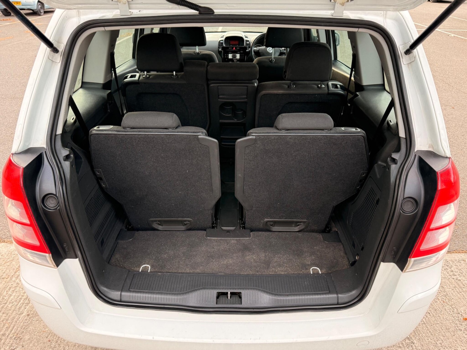 Used Vauxhall Zafira 2013 for sale - 76072106: Photo 28