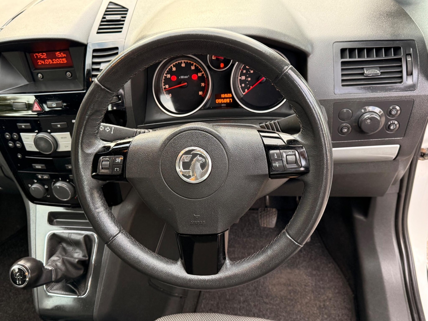 Used Vauxhall Zafira 2013 for sale - 76072106: Photo 29