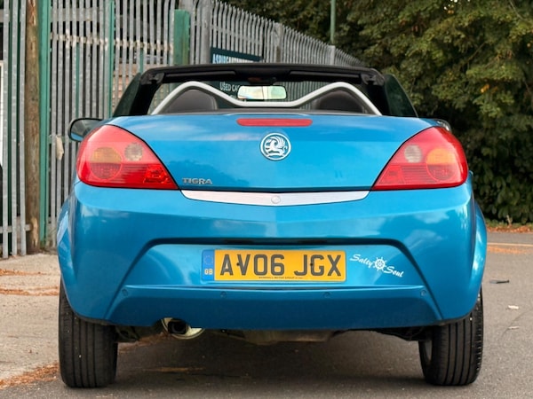 Used Vauxhall Tigra 2006 for sale - 76239377: Photo 13